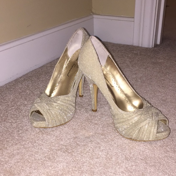 Dress shoes - Picture 3 of 3